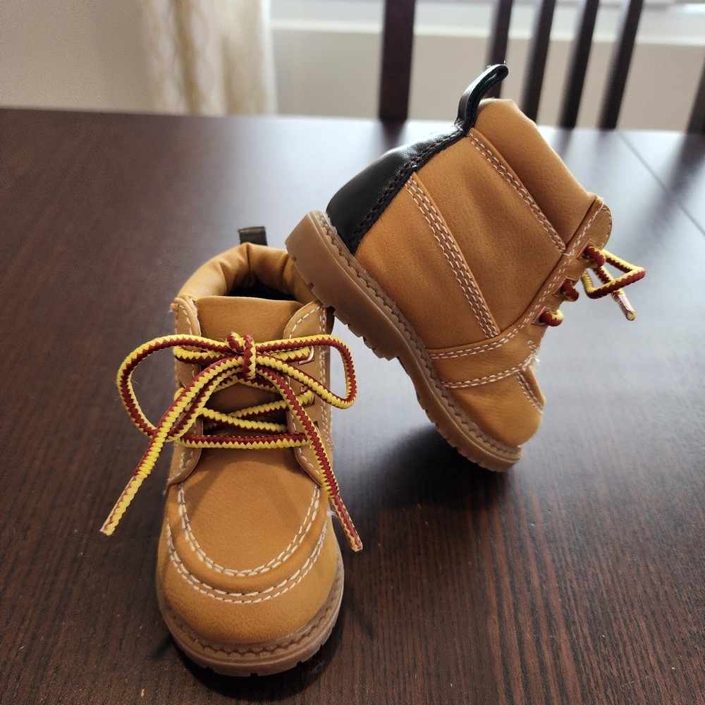 Mountain Creek Eli 2 Baby Boy Leather Boots Tan Size 4